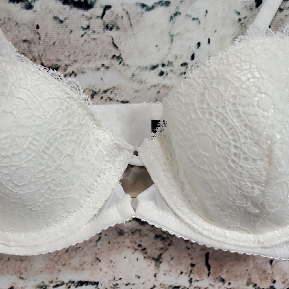 Sam Edelman | Intimates Antique White Flutter Bra - Picture 4 of 8
